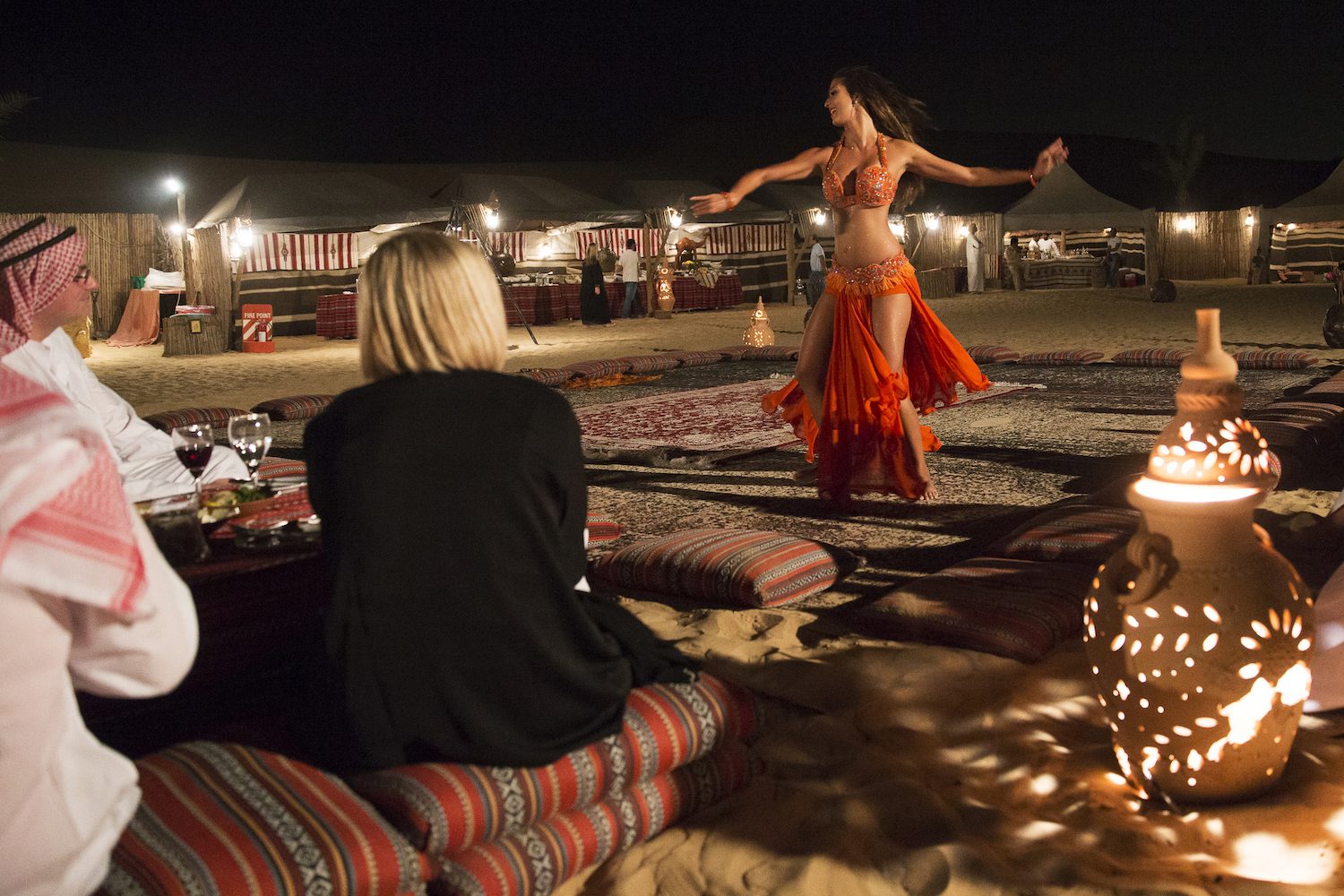 dubai desert safari with bbq dinner and entertainment